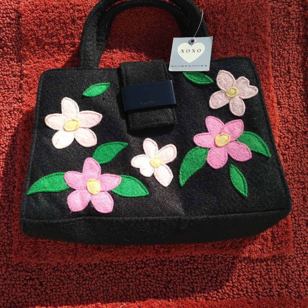 Vintage XOXO Flower Power Purse